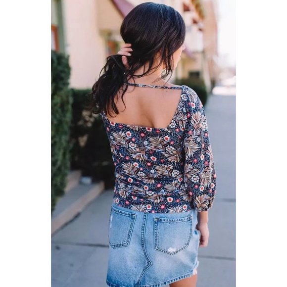 Buckle Willow & Root Floral Square Neck Top M - Picture 2 of 3
